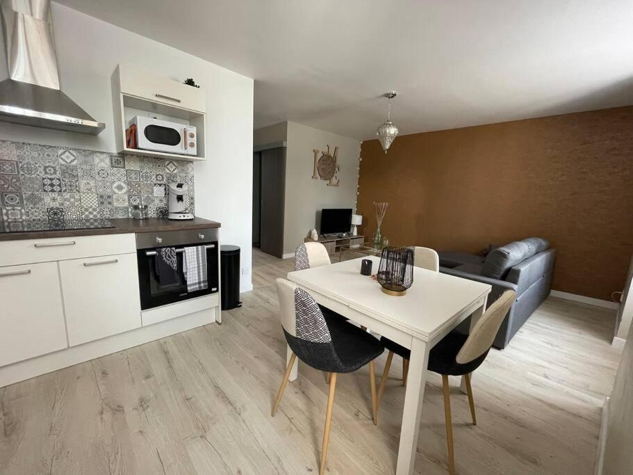 Apartamento T2 Refait A Neuf Sur Le Theme Oriental Rodez Exterior foto